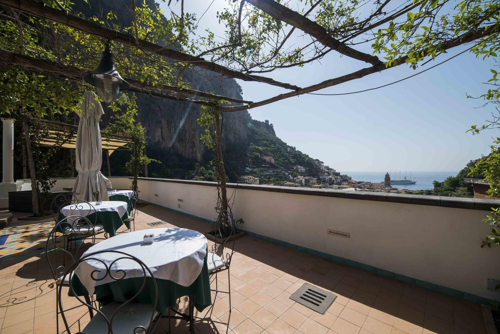 Hotel Villa Annalara Charme And Relax Amalfi Luaran gambar